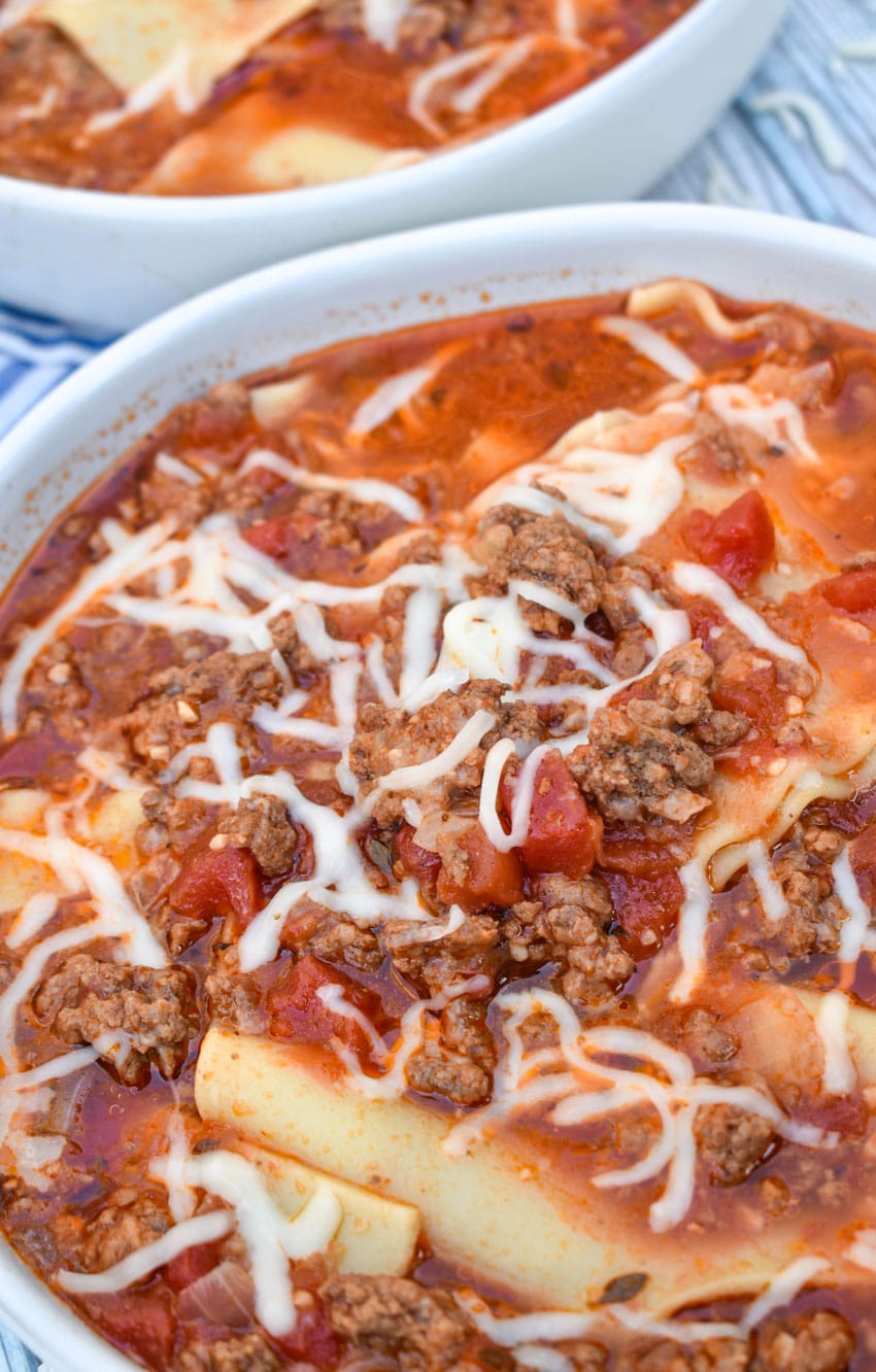 lasagna soup in two white bowls