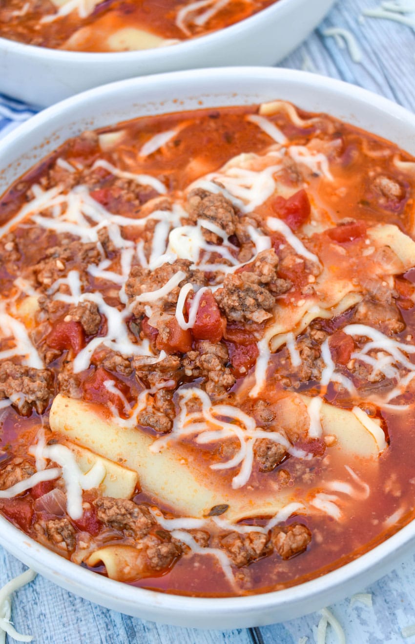 lasagna soup in two white bowls