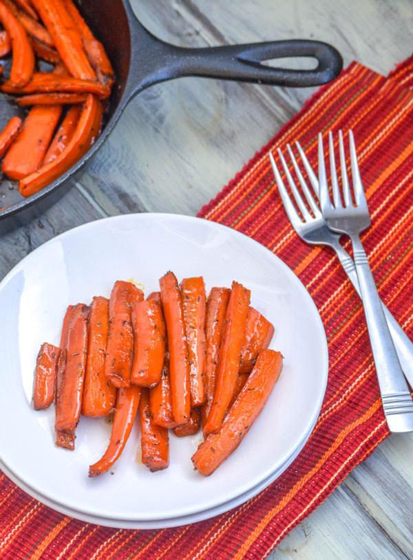 Maple Glazed Thyme Roasted Carrots