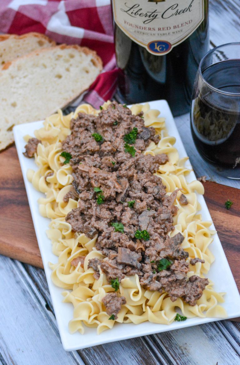 Ground Beef Stroganoff with Thyme and Red Wine 4 Sons 'R' Us