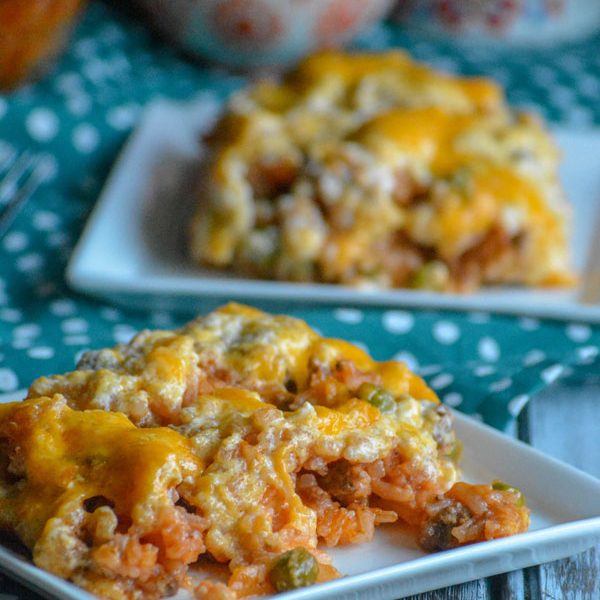 Cheesy Ground Beef And Rice Casserole - 4 Sons 'R' Us