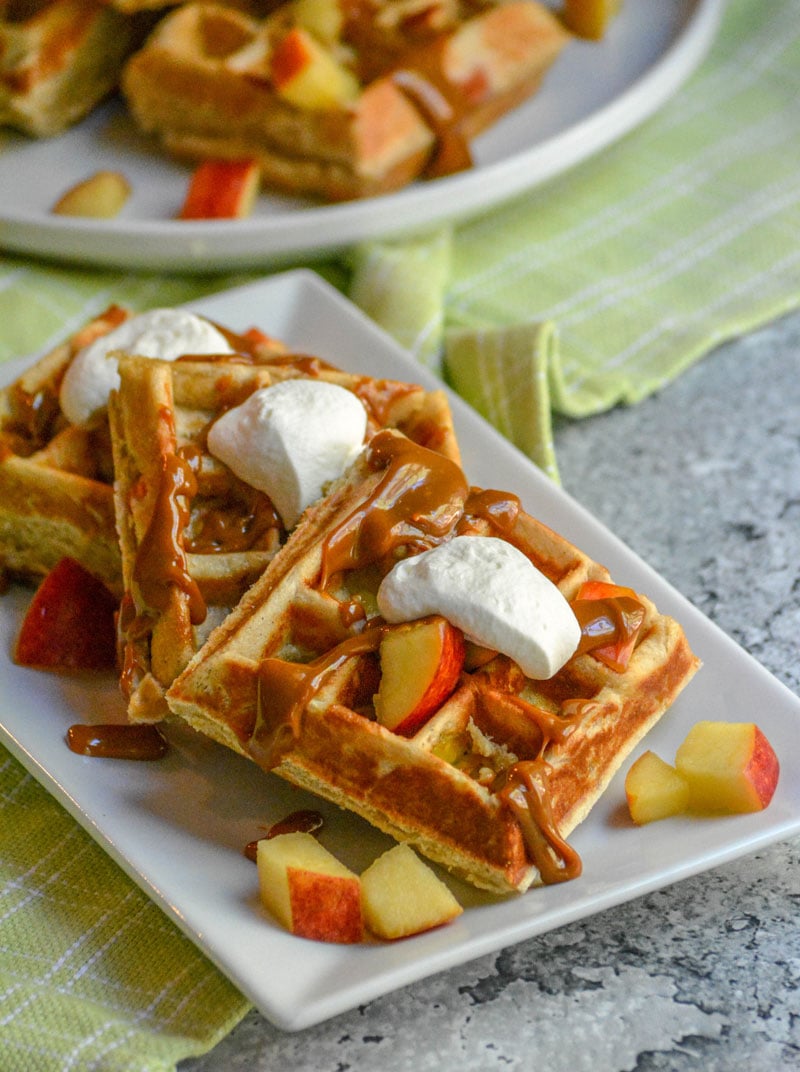 https://4sonrus.com/wp-content/uploads/2014/11/Caramel-Apple-Stuffed-Belgian-Waffles-6.jpg