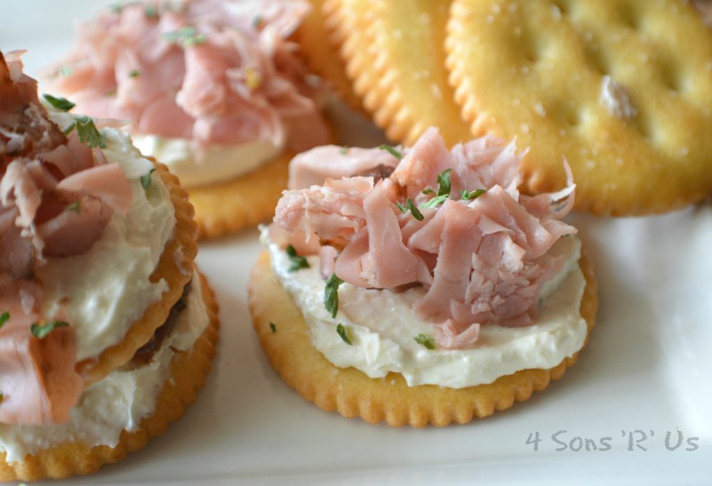 roast-beef-horse-radish-dijon-cream-cheese-crackers