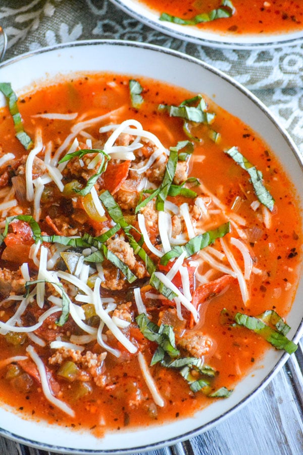 https://4sonrus.com/wp-content/uploads/2015/11/Tastes-Just-Like-Pizza-Soup-4.jpg