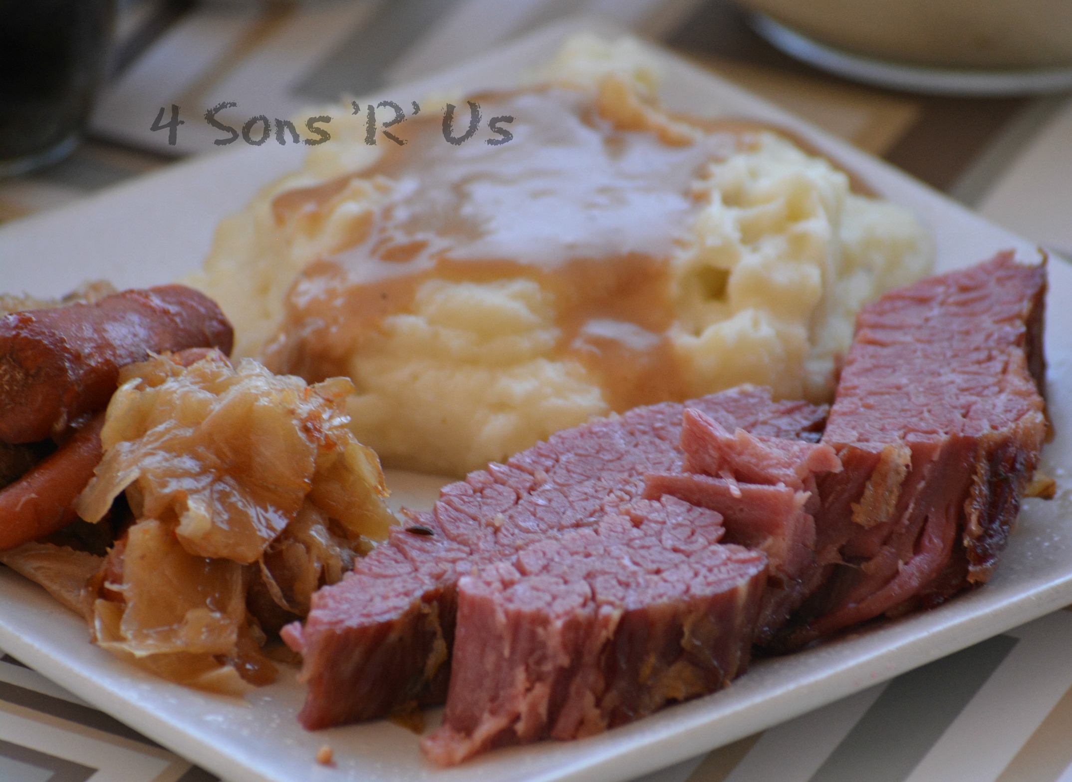 Crockpot Corned Beef Brisket with Cabbage & Carrots 2 4 Sons 'R' Us
