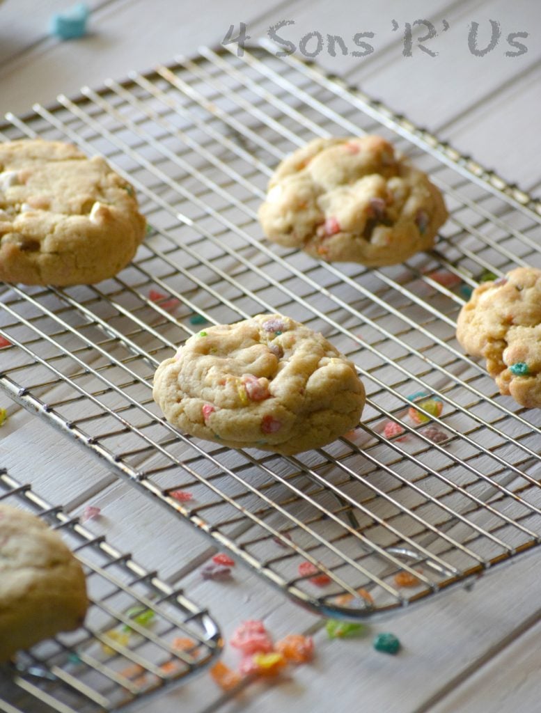 Marshmallow Fruity Pebble Crunch Brown Butter Cookies 3