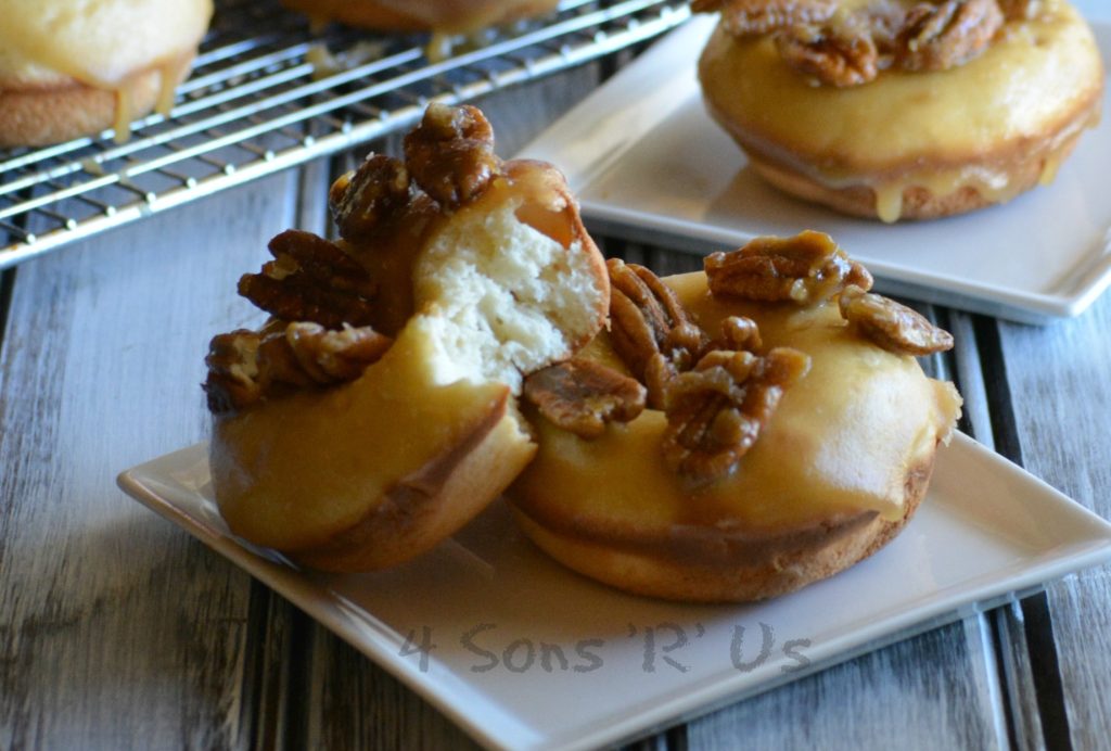 baked-pecan-praline-donuts-6