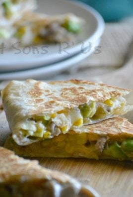sweet-smoky-pork-quesadillas-with-spicy-ranch-dressing-2