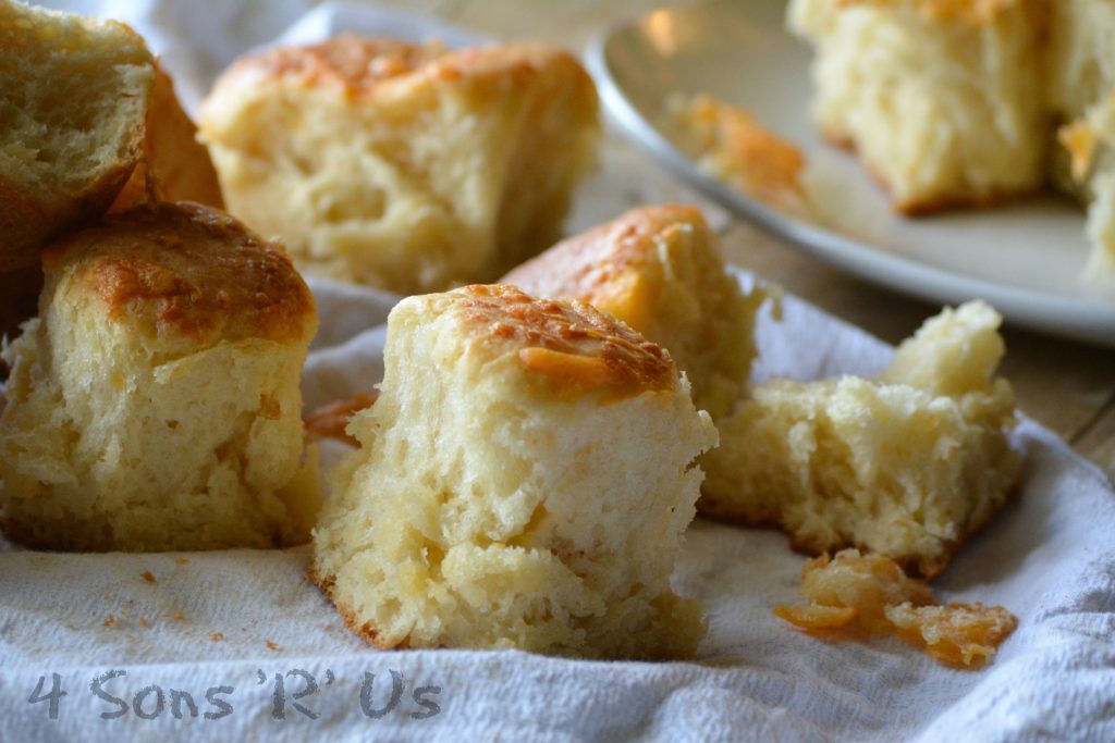 Cheddar Potato Pull Apart Rolls