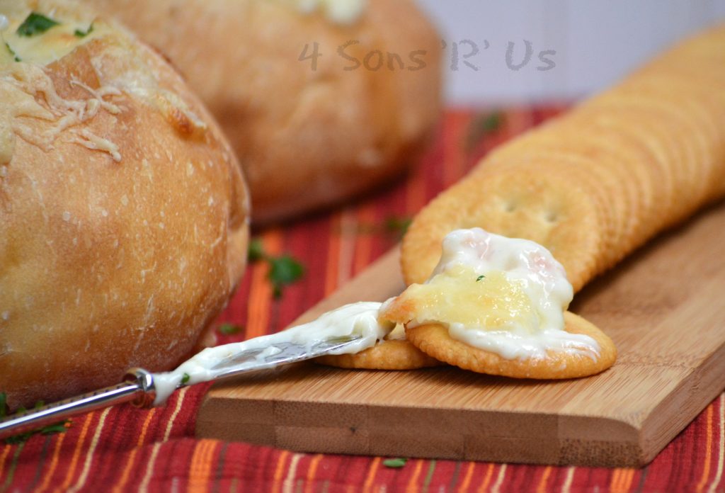 parmesan-shrimp-dip-in-a-bread-bowl-4