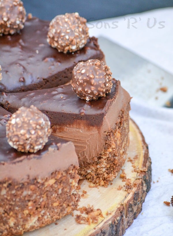 Ferrero Rocher Nutella Cheesecake