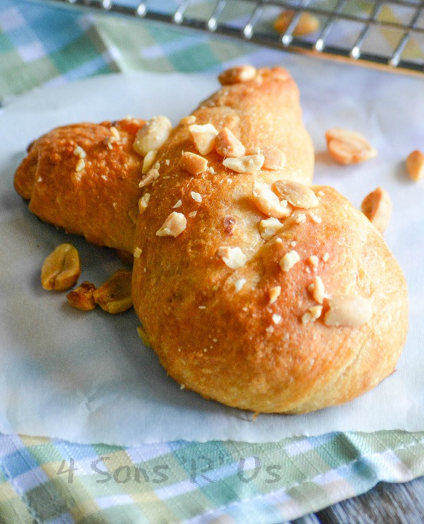 Strawberry Cream Cheese Bunny Buns