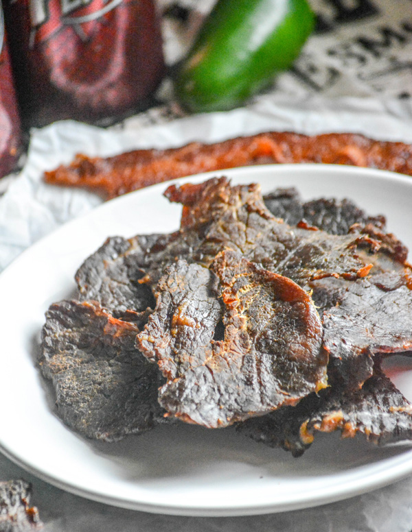 Snap'n Peppery Beef Jerky Recipe by King-Crimson - Cookpad