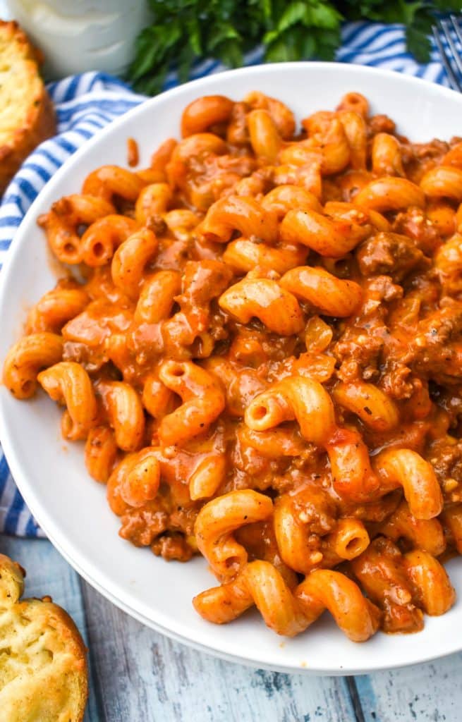 Beefy Chili Cheese Mac - 4 Sons 'R' Us