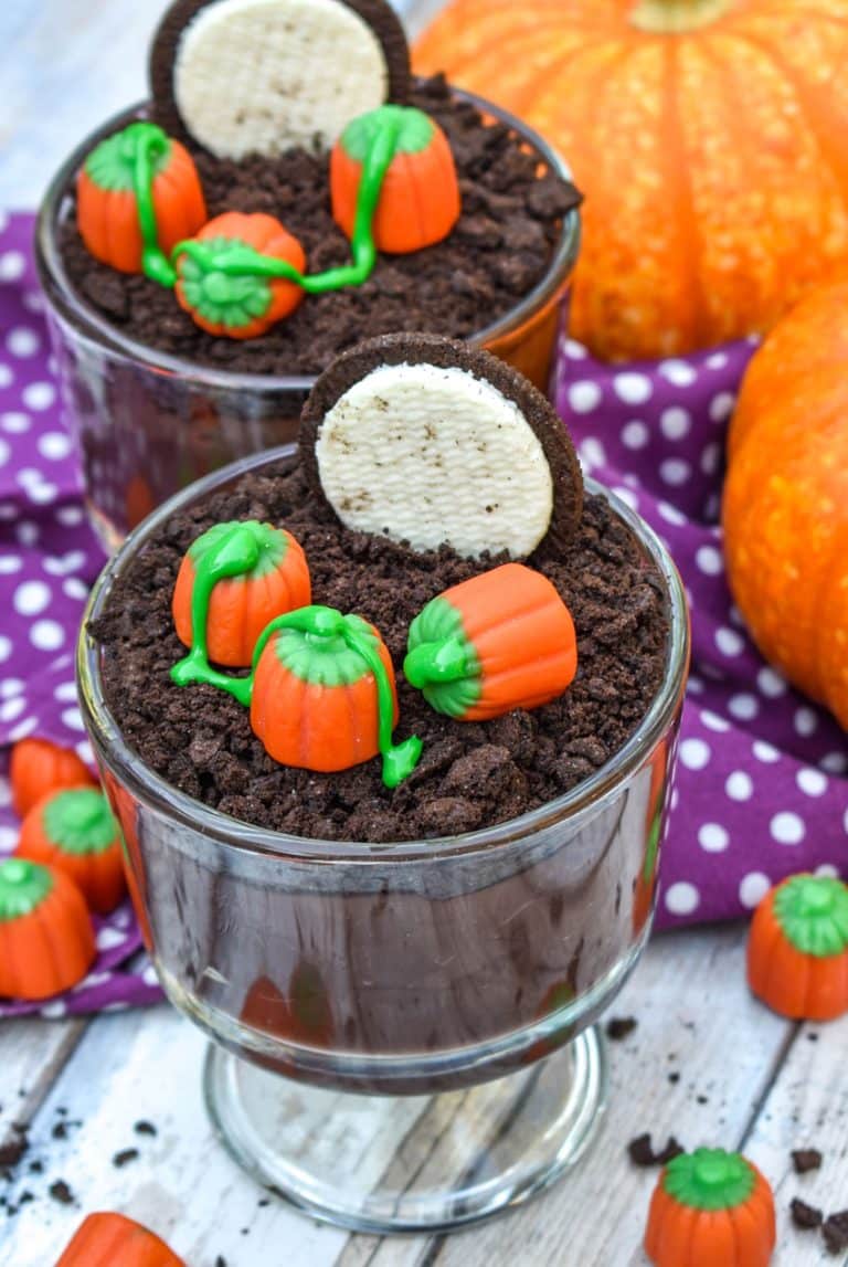 moonlit pumpkin patch pudding snacks in two glass bowls