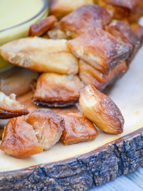 Pull Apart Pretzel Bread & Honey Mustard Dip