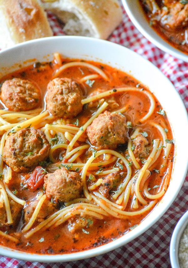 Slow Cooker Spaghetti & Meatballs Soup