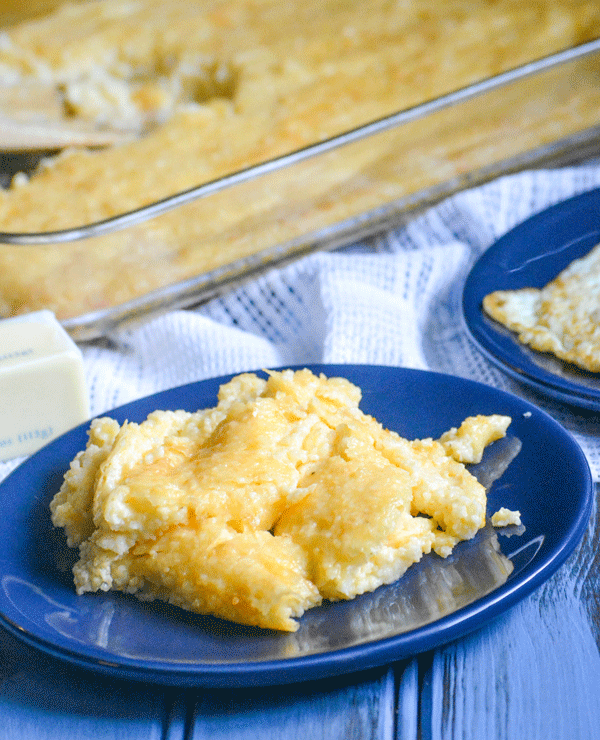 Three Cheese Grits Breakfast Casserole