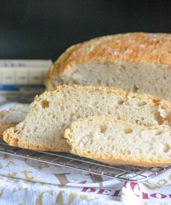 Crusty Dutch Oven Bread