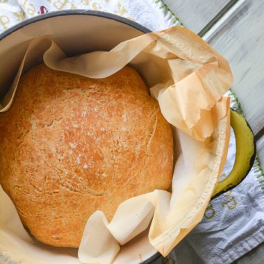 Homemade Crusty Dutch Oven Bread Recipe For Beginners