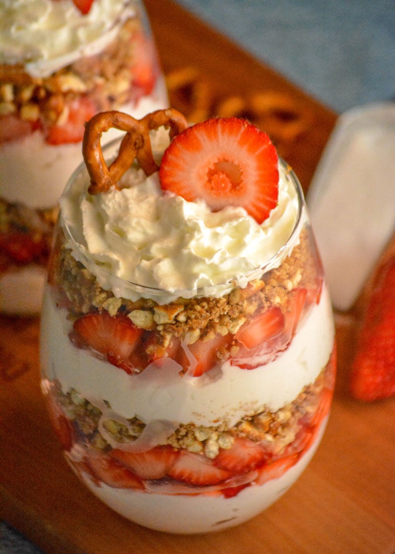 Strawberry Pretzel Salad Parfaits #SummerDessertWeek