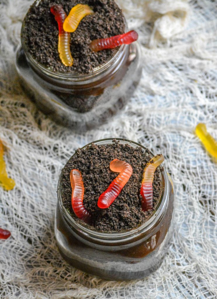 Creepy Crawly Dirt Cup Pudding Parfaits