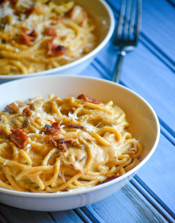 One Pot Creamy Pumpkin & Bacon Pasta