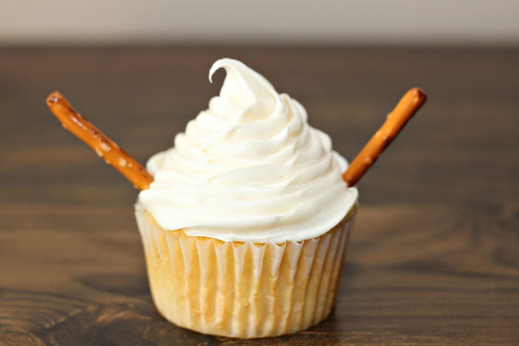 Snowman Cupcakes