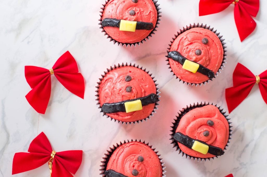 Santa Belt Cupcakes