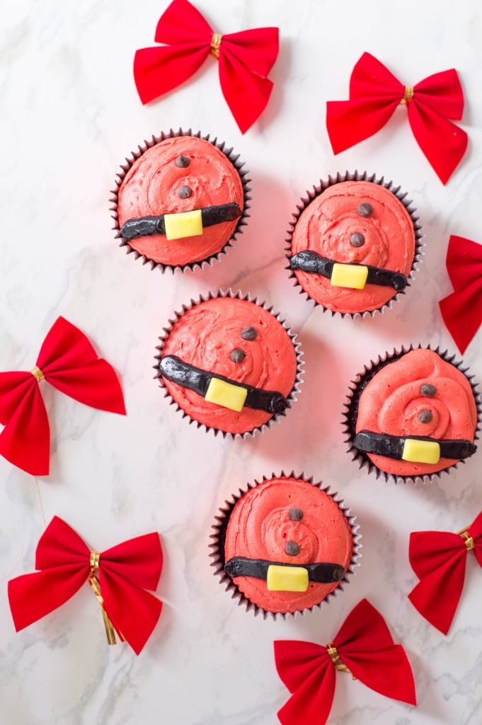 Santa Belt Cupcakes