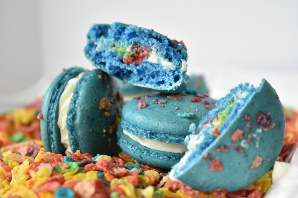 Fruity Pebble Macarons