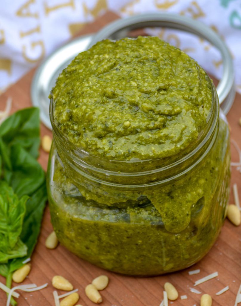 Nonna's Homemade Basil Pesto