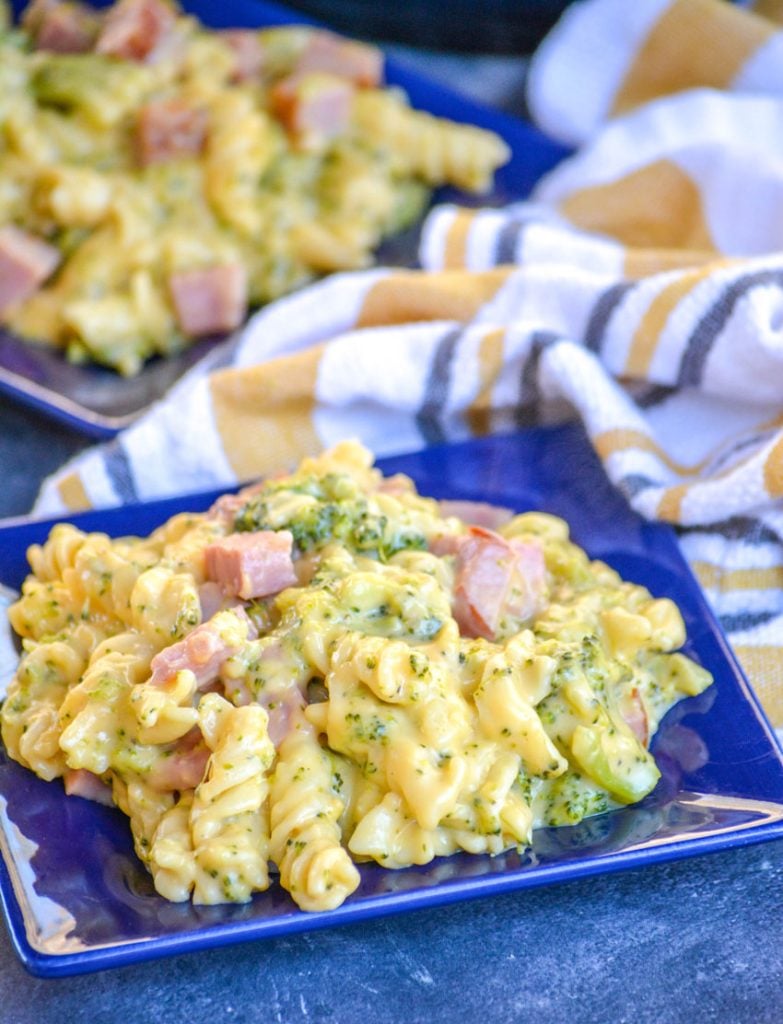 Cheesy Ham & Broccoli Pasta - 4 Sons 'R' Us