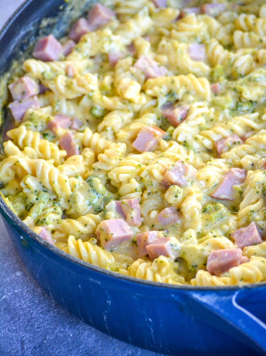 Cheesy Ham & Broccoli Pasta