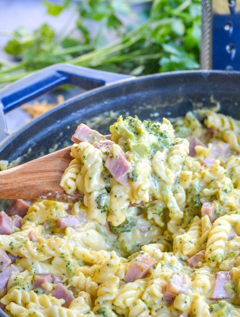 cheesy ham and broccoli pasta