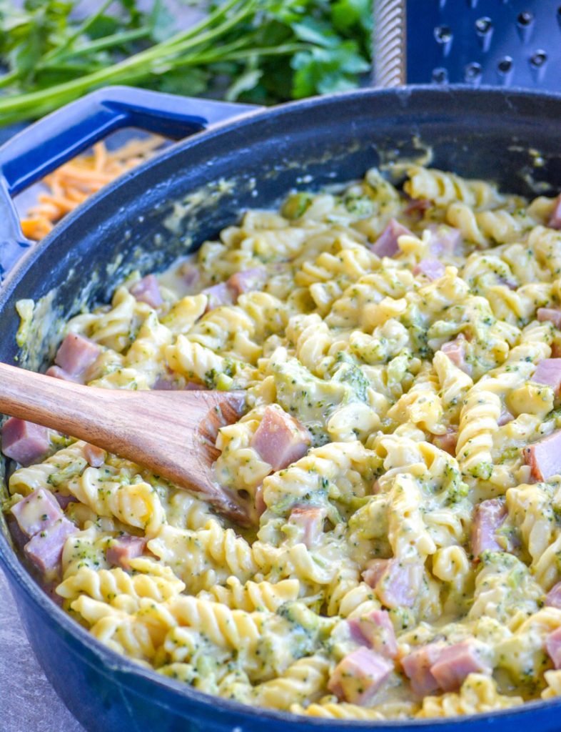 cheesy ham and broccoli pasta