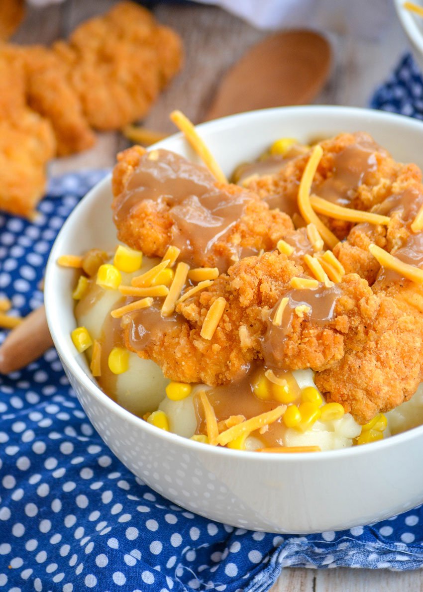 COPY CAT KFC BOWLS ON A BLUE CHECKERED CLOTH NAPKIN