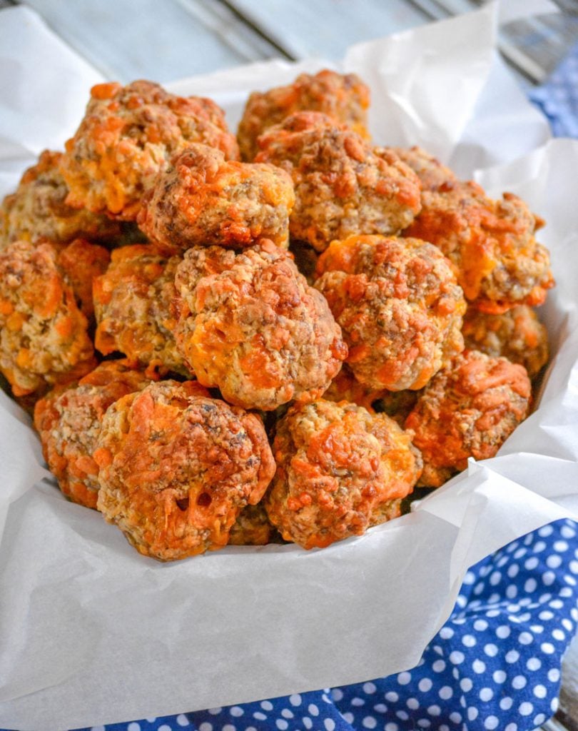 Cheddar Bay Sausage Balls (Only 4 Ingredients) - Plain Chicken