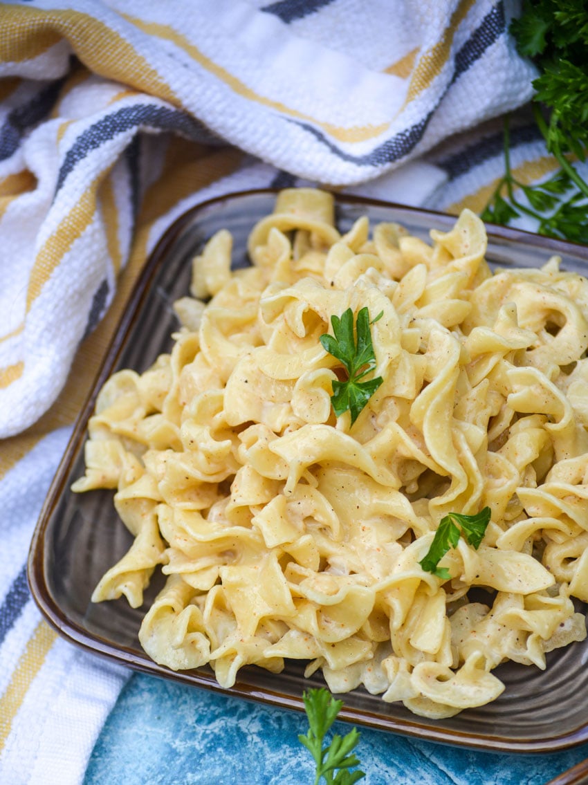 Creamy Cajun Egg Noodles - 4 Sons 'R' Us