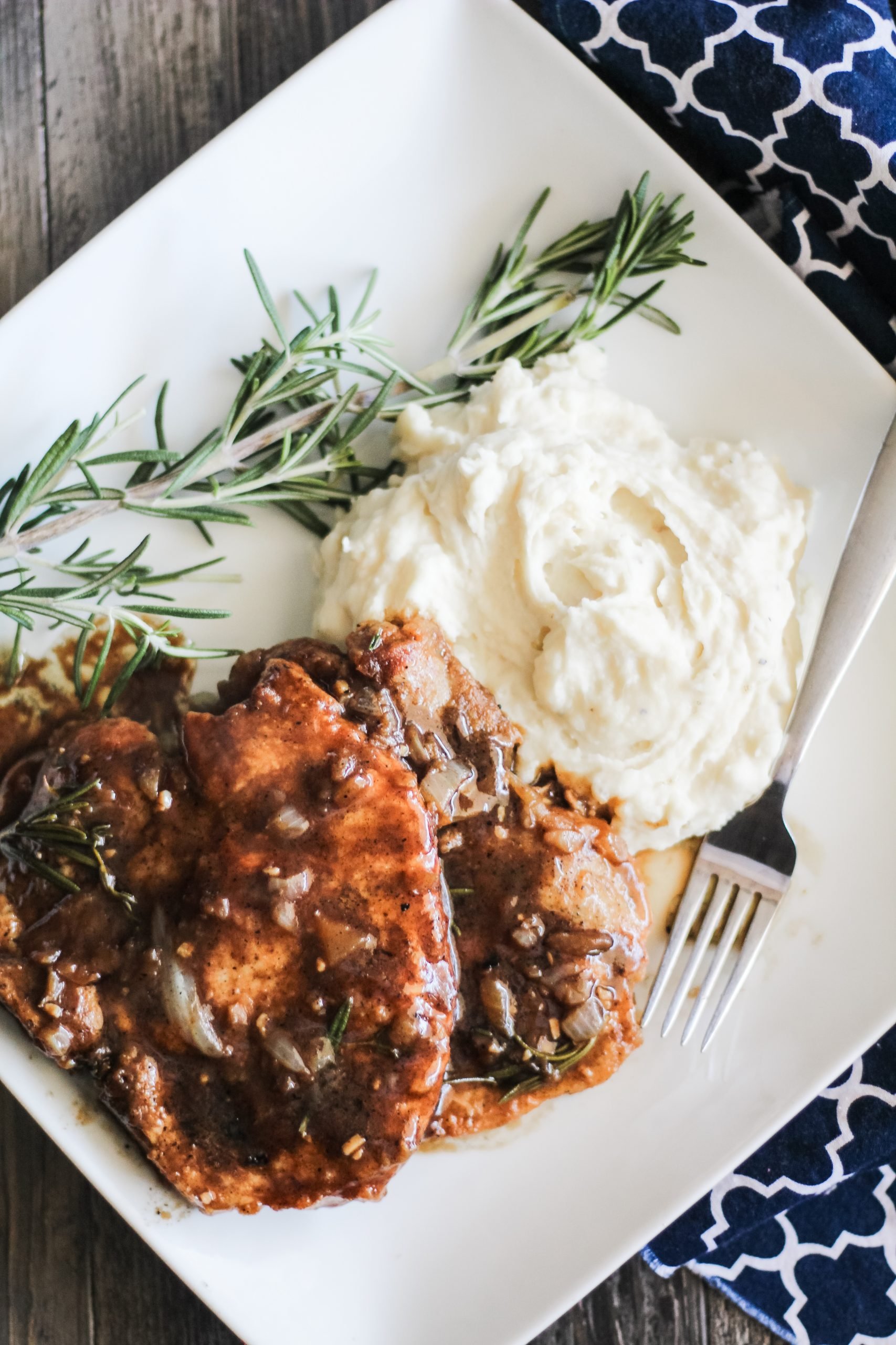 Guinness Pork Chops with Onion Gravy 4 Sons 'R' Us