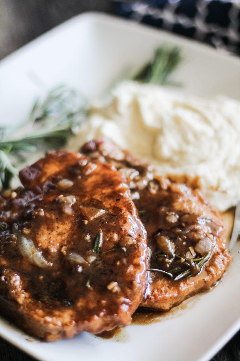 Smothered Pork Chops in Brown Gravy 4 Sons 'R' Us