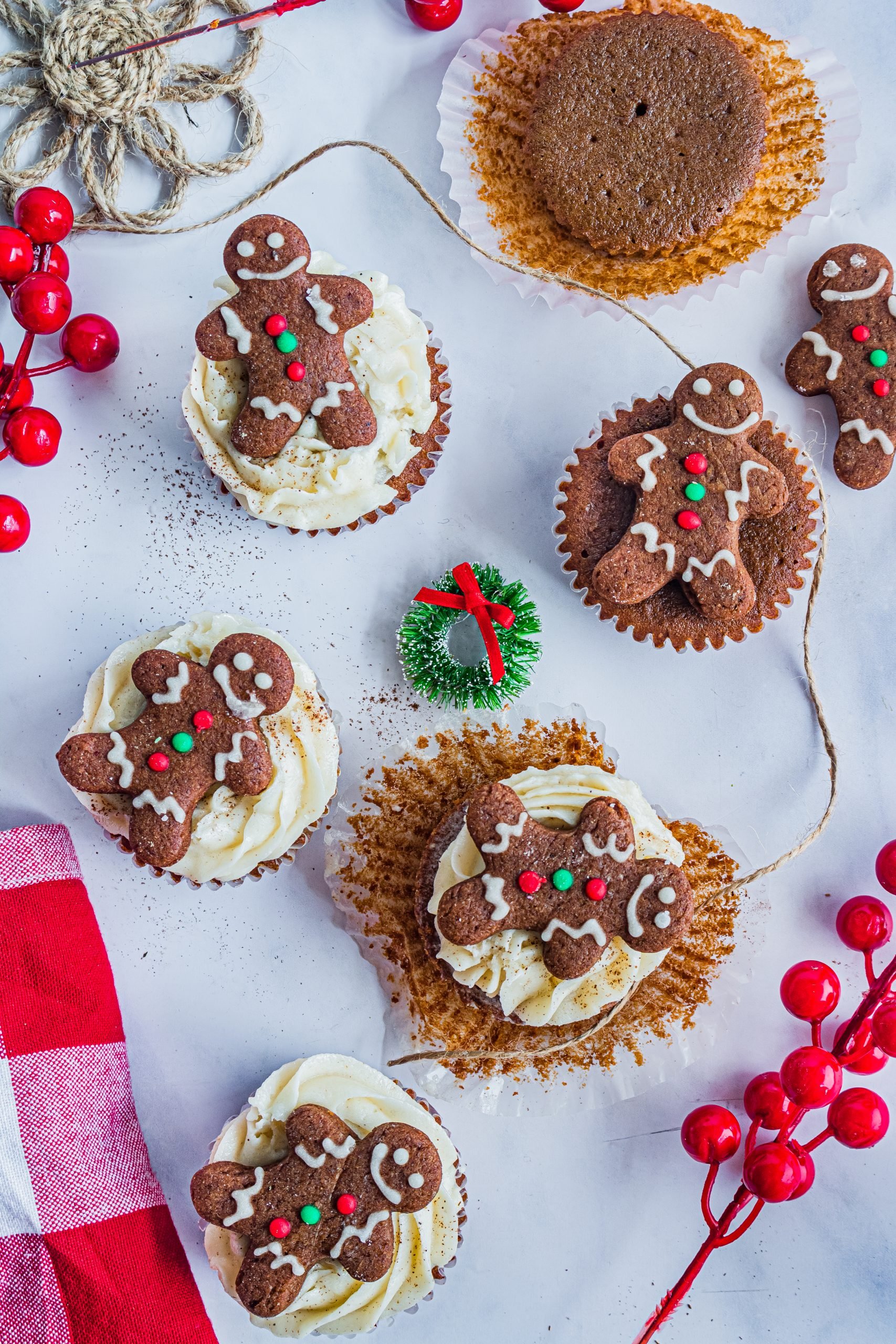 Gingerbread Cupcakes - 4 Sons 'r' Us