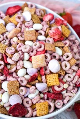 Strawberry Snack Mix (Viral TikTok Recipe)