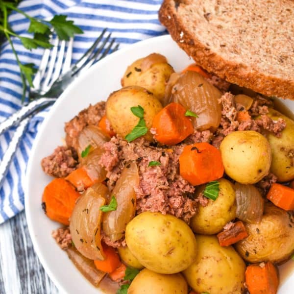Slow Cooker Corned Beef Hash - 4 Sons 'R' Us