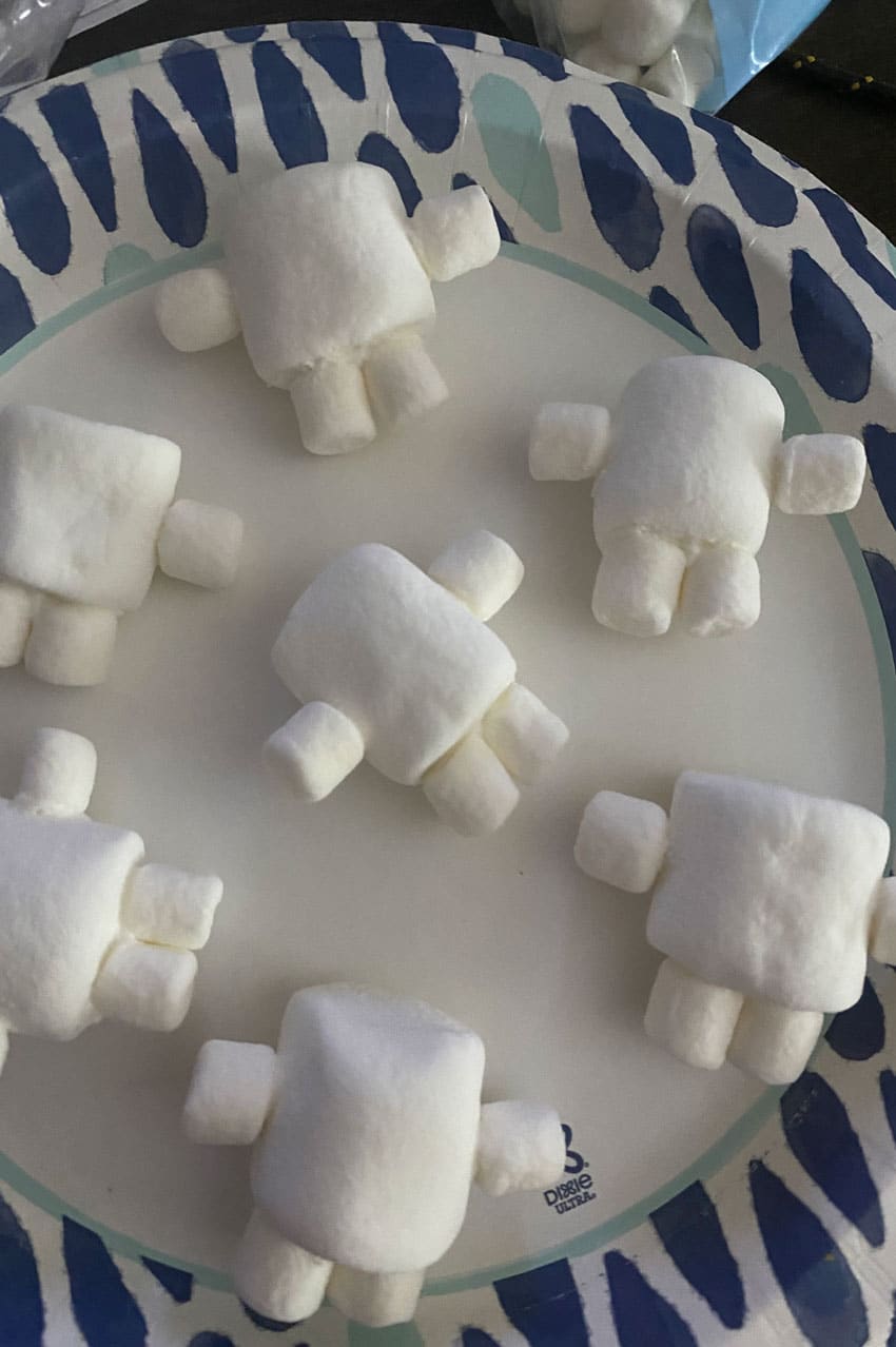 adipose marshmallows on paper plates