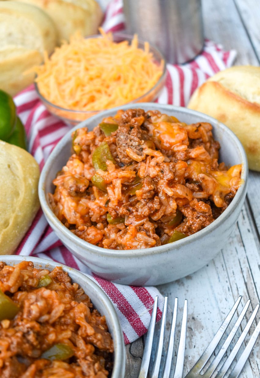 stuffed pepper skillet served in two small gray bowls