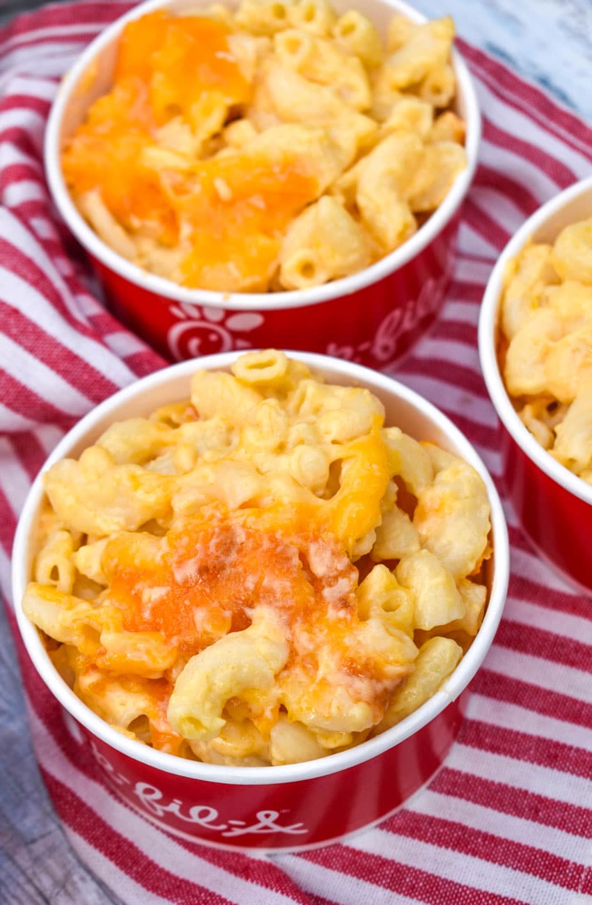 chick fil a mac and cheese copycat recipe in small red paper bowls