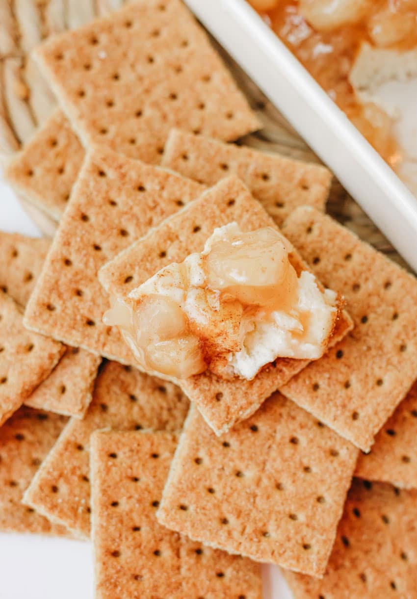 apple pie smoked cream cheese on a graham cracker square