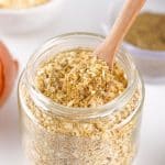 HOMEMADE LIPTON ONION SOUP MIX in a small glass jar