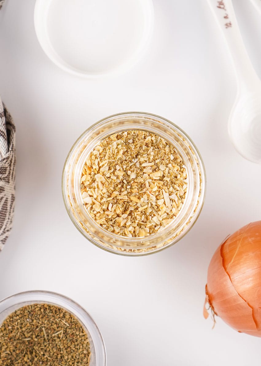 homemade lipton onion soup mix in a small glass jar